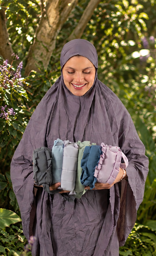 Mobile hero slide 1 — woman holding compact prayer sets